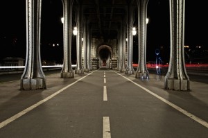 Light painting sur le pont de Bir Hakeim