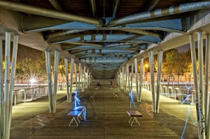 Light Painting de la passerelle Simone de Beauvoir